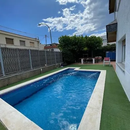 בית נופש Playa, Piscina, Bbq Y Parking. *